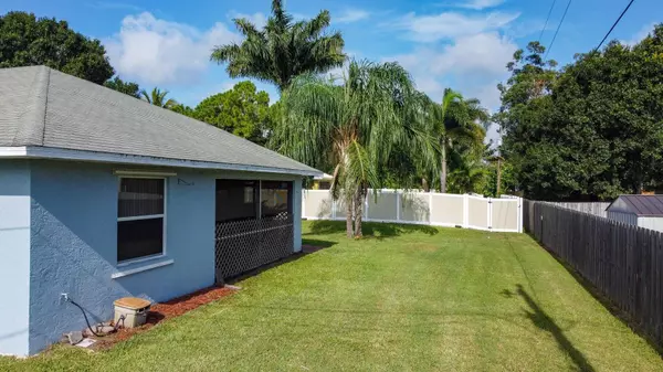 Port Saint Lucie, FL 34983,359 SW Duxbury AVE
