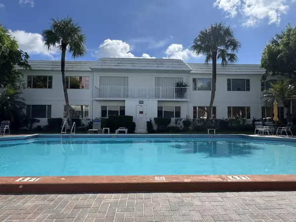 Pompano Beach, FL 33060,400 S Cypress RD 406