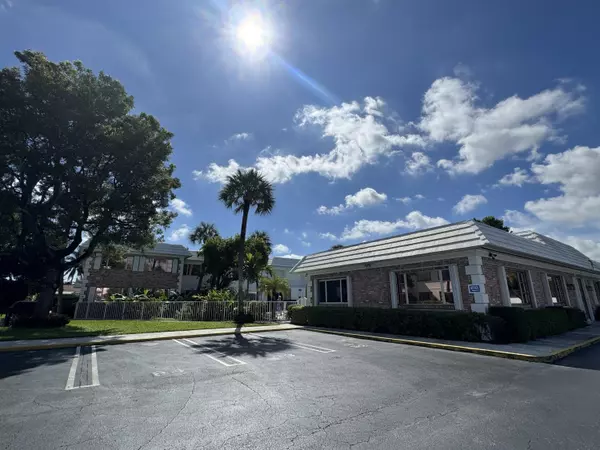 Pompano Beach, FL 33060,400 S Cypress RD 406