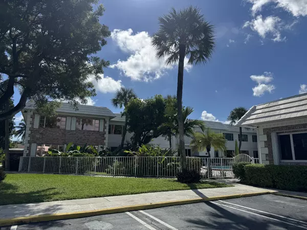 Pompano Beach, FL 33060,400 S Cypress RD 406