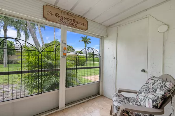 Delray Beach, FL 33484,13756 Via Flora C