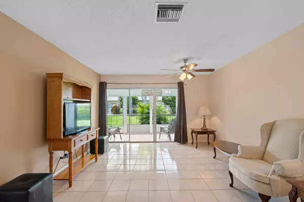 Delray Beach, FL 33484,13756 Via Flora C