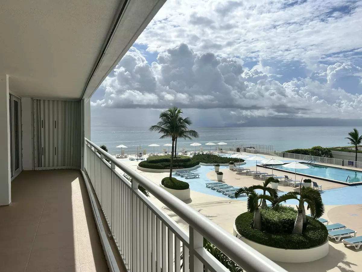 South Palm Beach, FL 33480,3546 S South Ocean BLVD 405