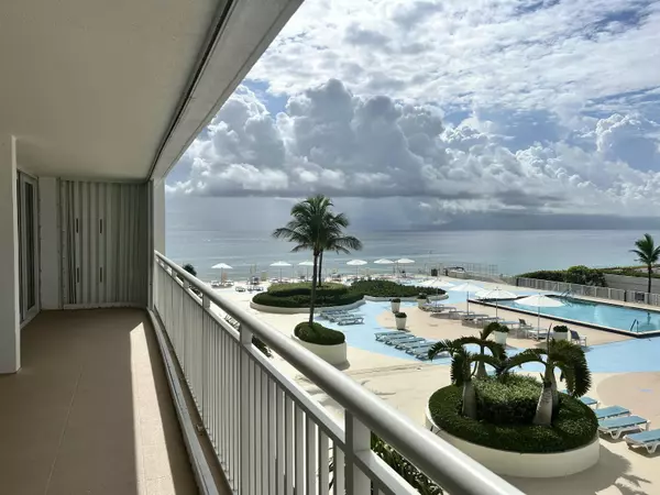 3546 S South Ocean BLVD 405, South Palm Beach, FL 33480