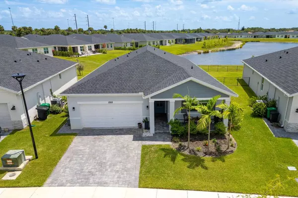 Port Saint Lucie, FL 34986,8918 Dahlia CIR