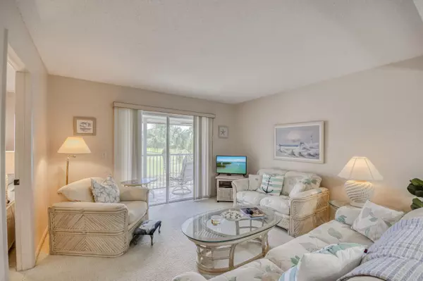 Jupiter, FL 33469,18081 SE Country Club DR 3-26