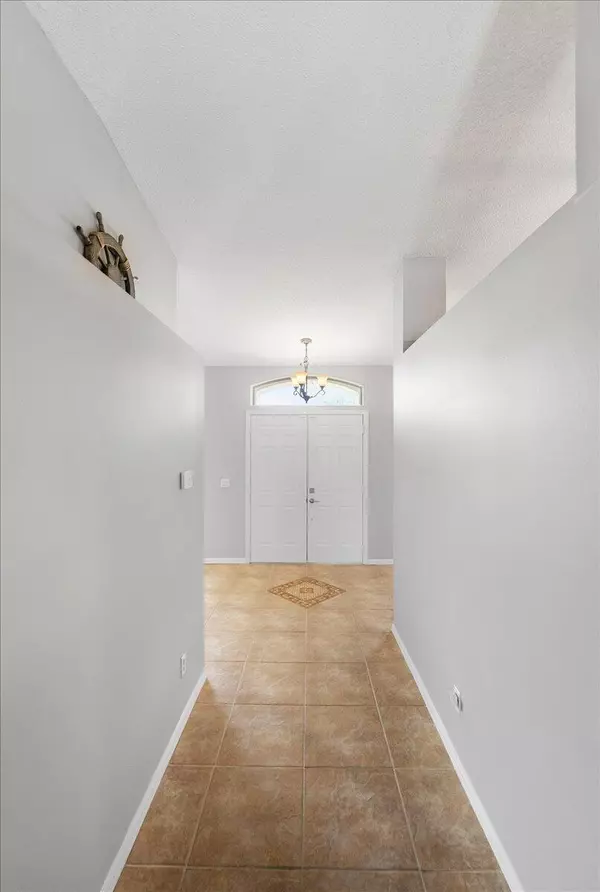 Port Saint Lucie, FL 34953,402 SW Jeanne AVE