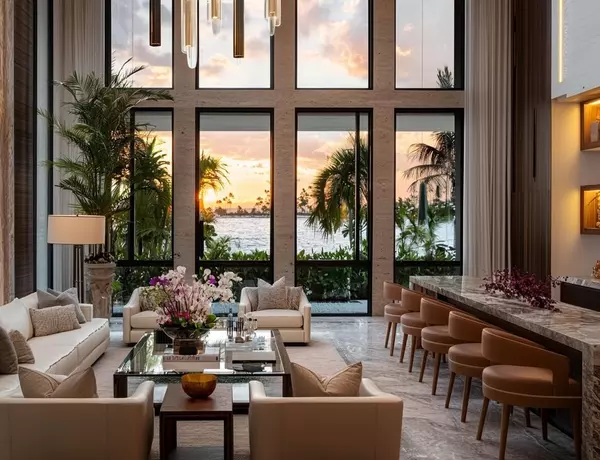 Jupiter, FL 33469,114 W Riverside DR