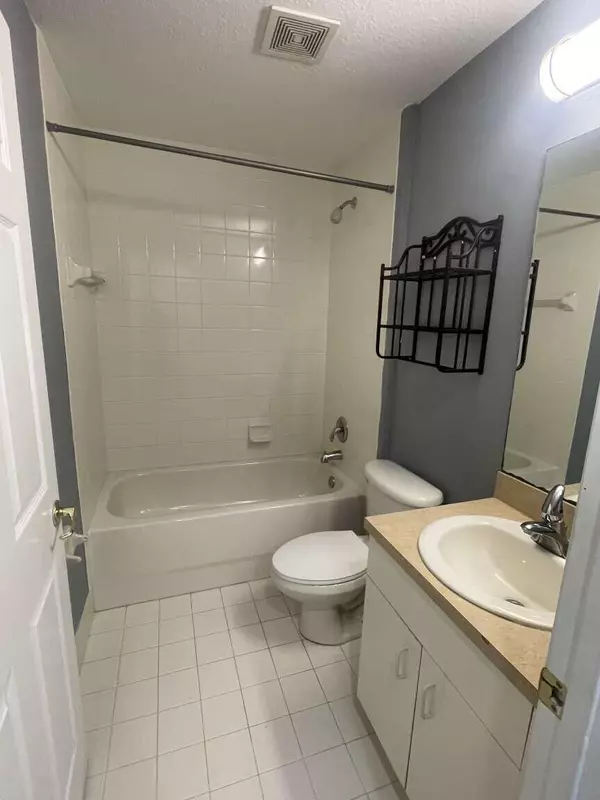 West Palm Beach, FL 33411,2944 Hidden Hills 1604 RD 1604