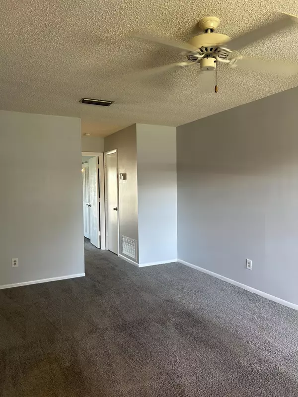 Port Saint Lucie, FL 34952,19 Lake Vista TRL 203