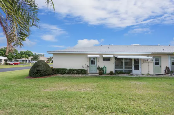 Fort Pierce, FL 34982,404 Sandpiper DR D