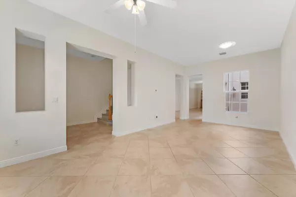 Boca Raton, FL 33487,806 NW 83rd LN