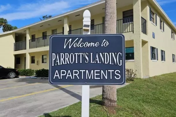Okeechobee, FL 34974,1803 S Parrott AVE C205