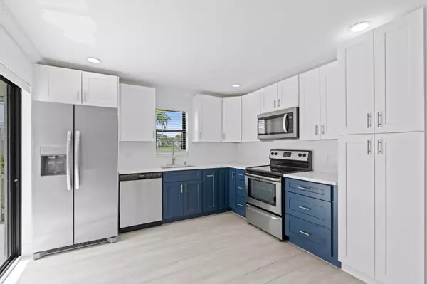 Delray Beach, FL 33445,3132 SW 20th TER 12c