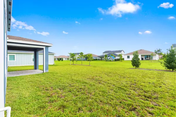 Loxahatchee, FL 33470,1120 Haywagon TRL