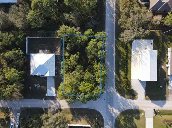 9085 102nd CT, Vero Beach, FL 32967