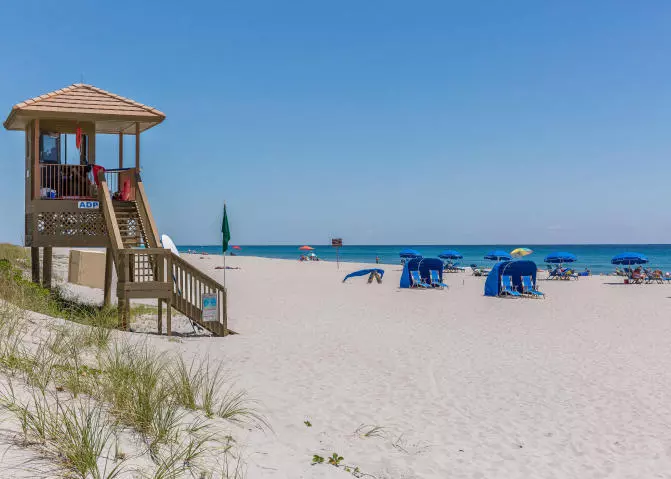 Delray Beach, FL 33444,825 Egret CIR 308