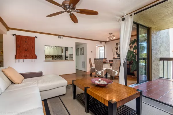 Delray Beach, FL 33444,825 Egret CIR 308