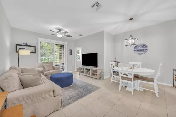 Palm Beach Gardens, FL 33418,4911 Bonsai CIR 111