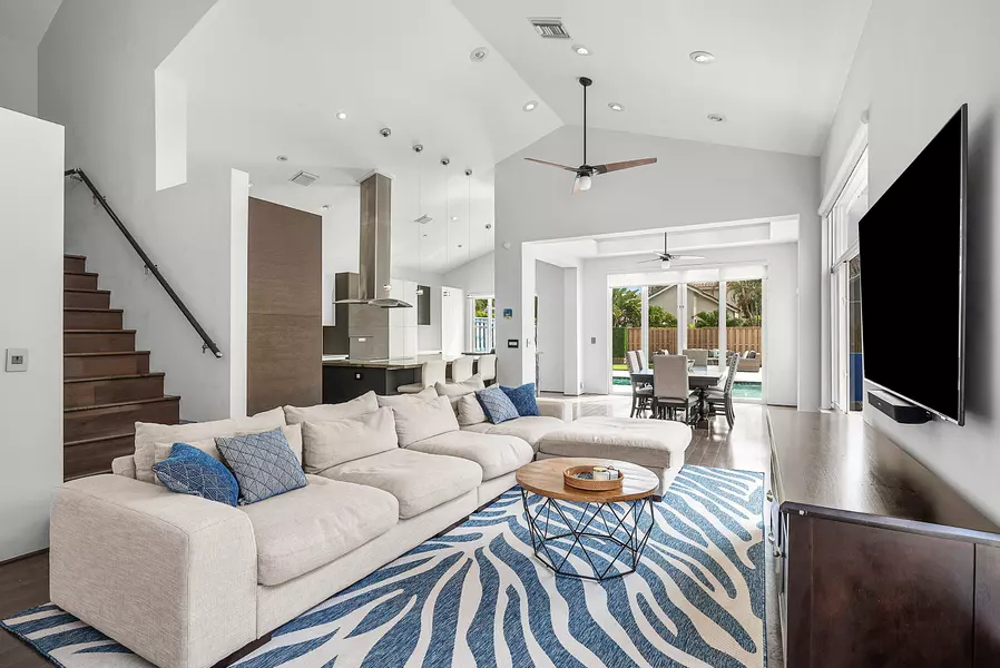 6638 NW 27th AVE, Boca Raton, FL 33496