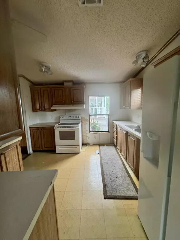 Lake Worth, FL 33467,30 Plantation Blvd