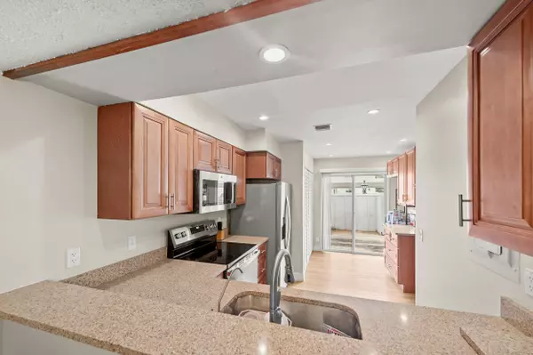 Jupiter, FL 33458,6167 Riverwalk 4 LN 4