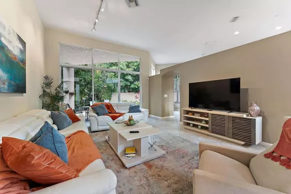 Palm Beach Gardens, FL 33418,155 Sunset Bay Drive DR