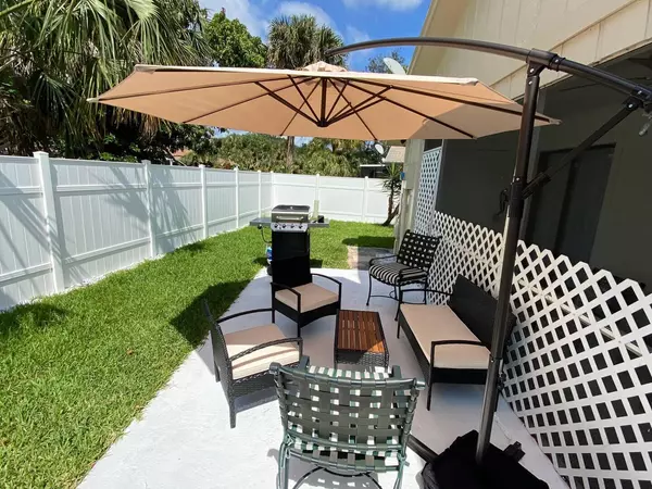 8745 Sol TER, West Palm Beach, FL 33403