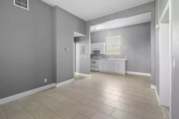 West Palm Beach, FL 33401,1401 Division AVE