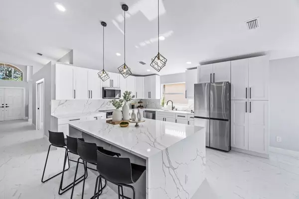 11709 Castellon CT, Boynton Beach, FL 33437