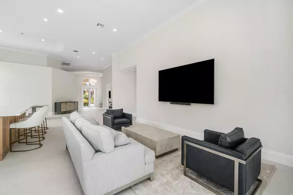 Palm Beach Gardens, FL 33418,262 Isle WAY