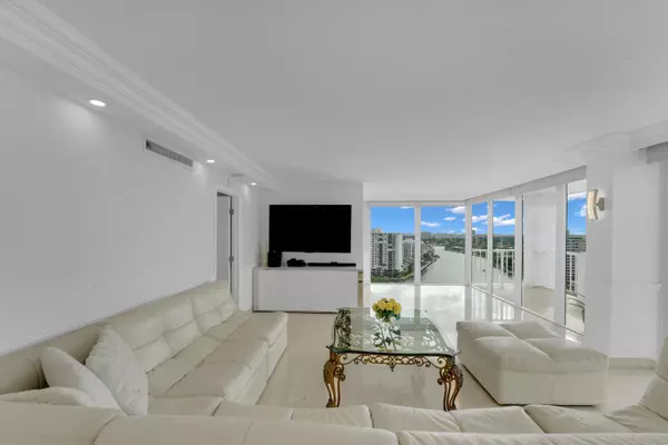 Fort Lauderdale, FL 33304,2800 E Sunrise BLVD 19a