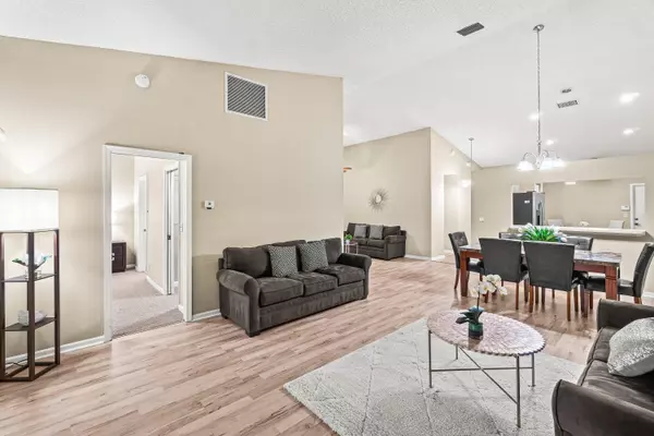 Boynton Beach, FL 33437,9928 Pavarotti Ter 102 TER 102