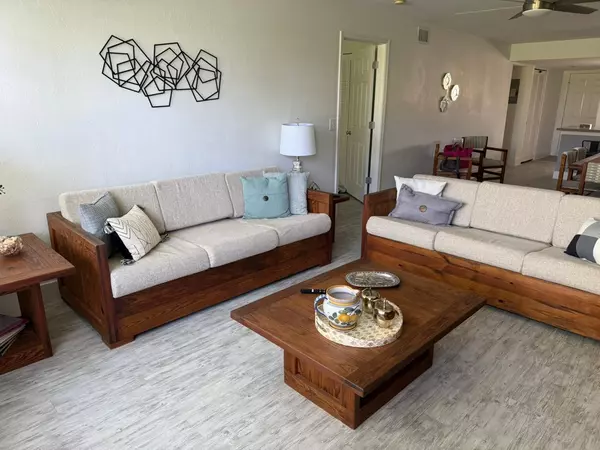 1408 Palm Beach Trace DR, Royal Palm Beach, FL 33411