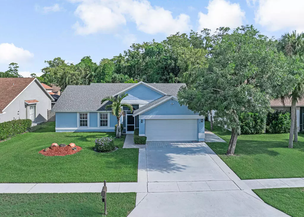 Lake Worth, FL 33467,9935 Cross Pine CT