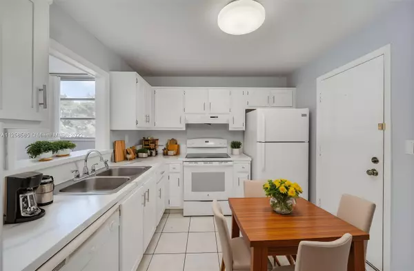 Plantation, FL 33317,404 NW 68th AVE 218