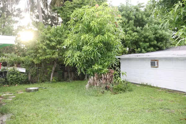 West Palm Beach, FL 33406,4271 Pine St ST