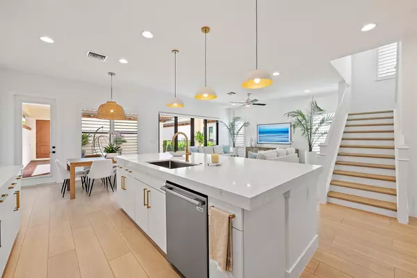 Palm Beach Gardens, FL 33418,4068 Faraday WAY