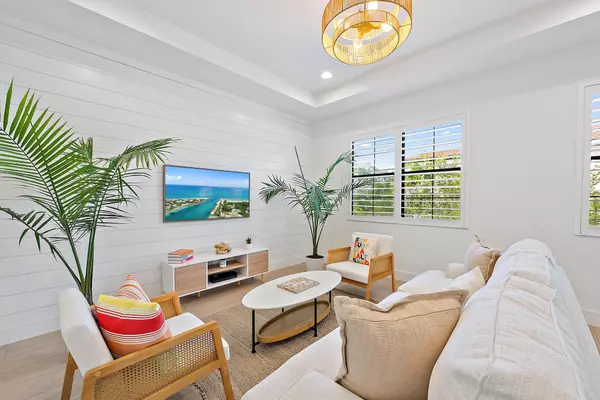 Palm Beach Gardens, FL 33418,4068 Faraday WAY