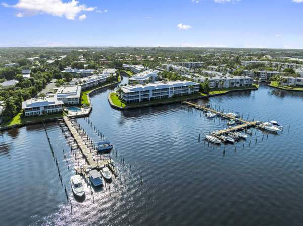 1862 SW Palm City RD 206, Stuart, FL 34994