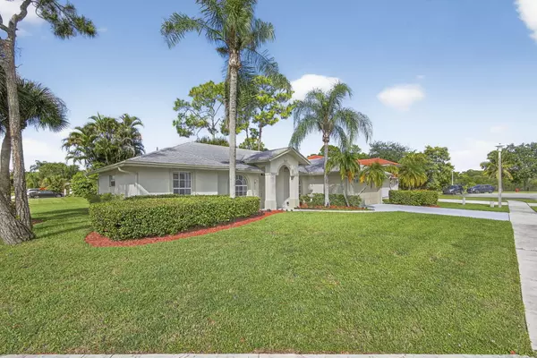 Royal Palm Beach, FL 33411,105 Emerald CT