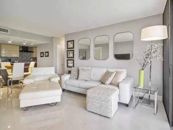 West Palm Beach, FL 33401,2000 Presidential WAY 602