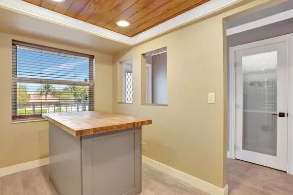 Margate, FL 33063,7800 NW 18th ST 201