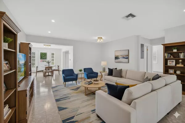 Lauderdale By The Sea, FL 33308,4442 S Sea Grape DR 2