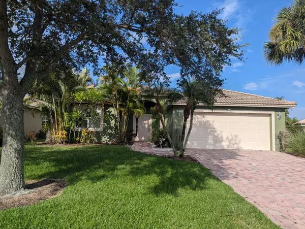 601 NW Waverly CIR, Port Saint Lucie, FL 34983