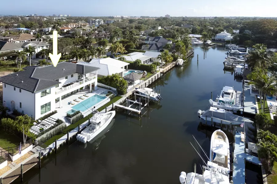 2408 Azure CIR, Palm Beach Gardens, FL 33410