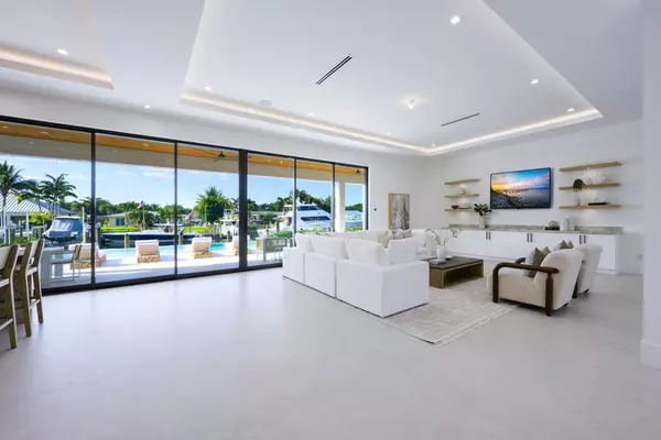 Palm Beach Gardens, FL 33410,2408 Azure CIR