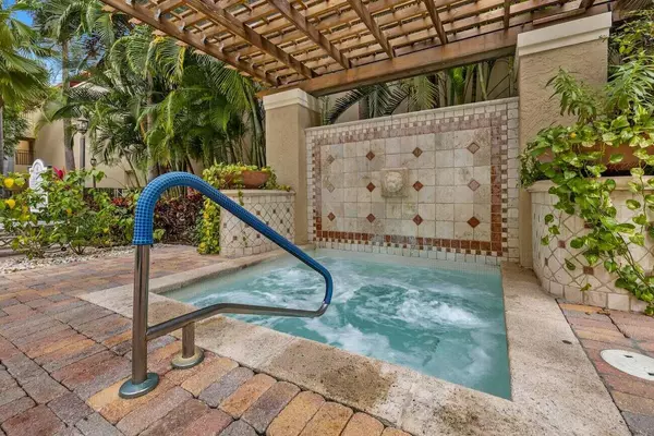 West Palm Beach, FL 33401,651 Okeechobee BLVD 705