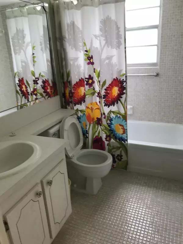 Boca Raton, FL 33434,229 Fanshaw F