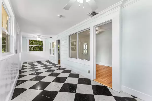 Lake Worth Beach, FL 33460,224 N Ocean Breeze